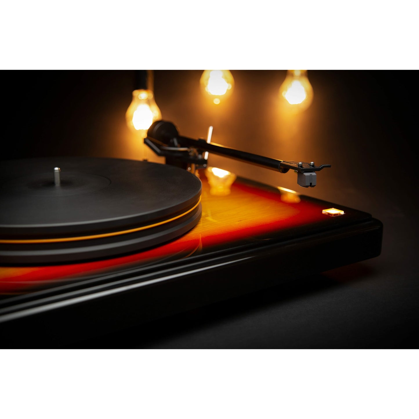 Mobile Fidelity - Fender x PrecisionDeck Limited Edition Turntable